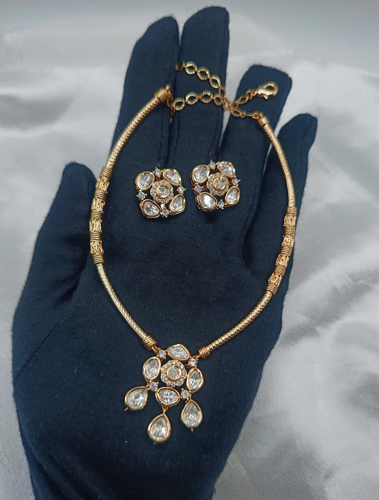 Vanshika Brass Kundan Moissanite Hasli Necklace with Earring