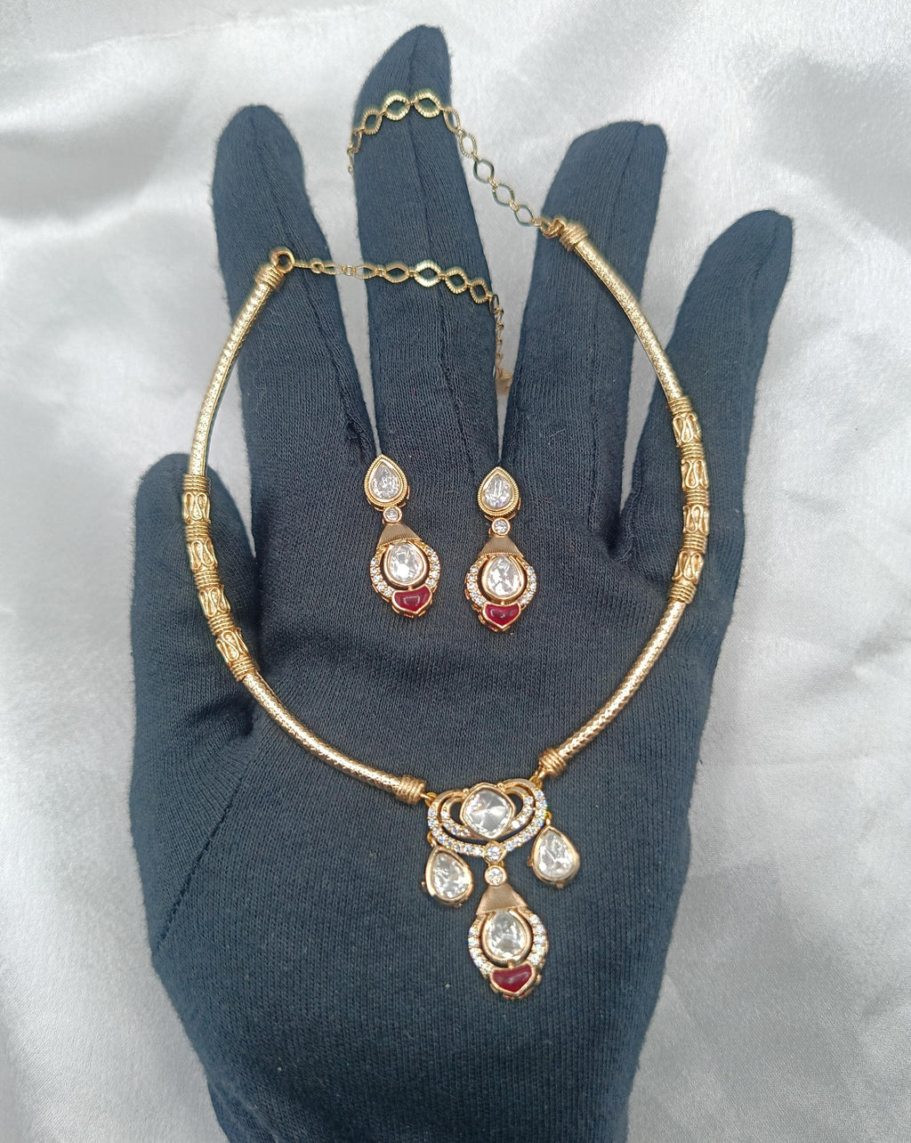 Tanya Brass Gold Plated Kundan Moissanite Hasli Necklace with Earring