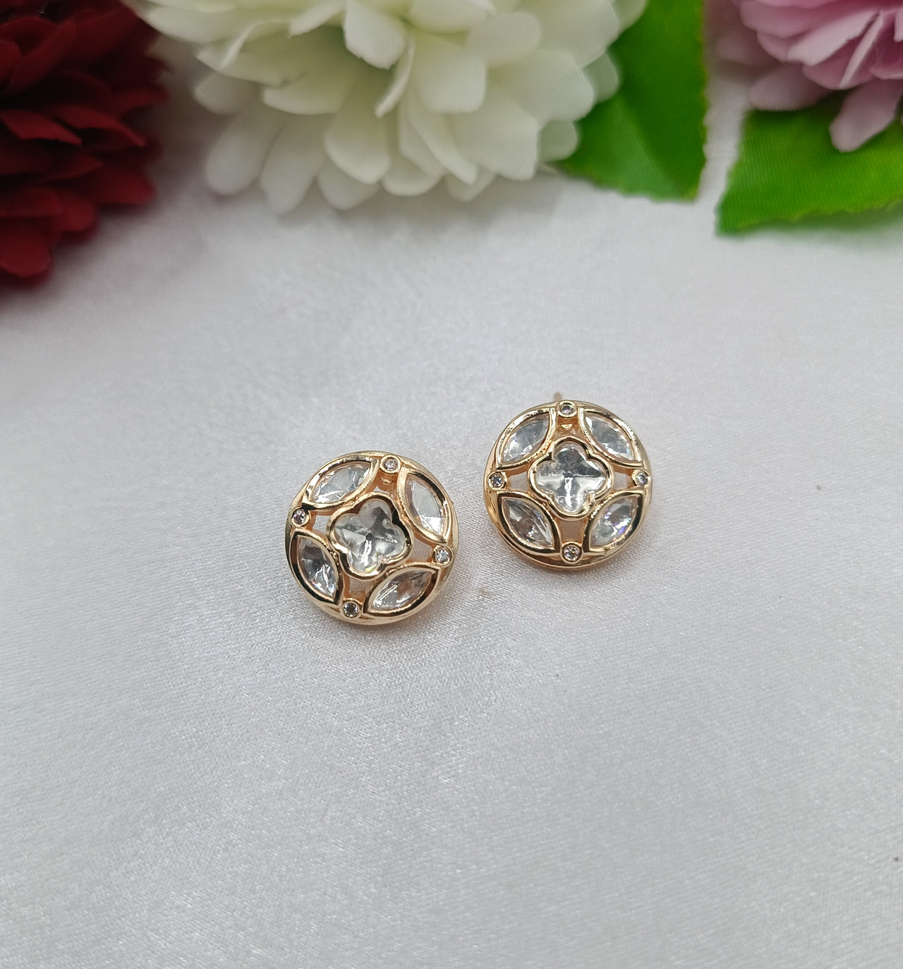 Vinita Gold Plated Kundan Moissanite Stud Tops Earrings