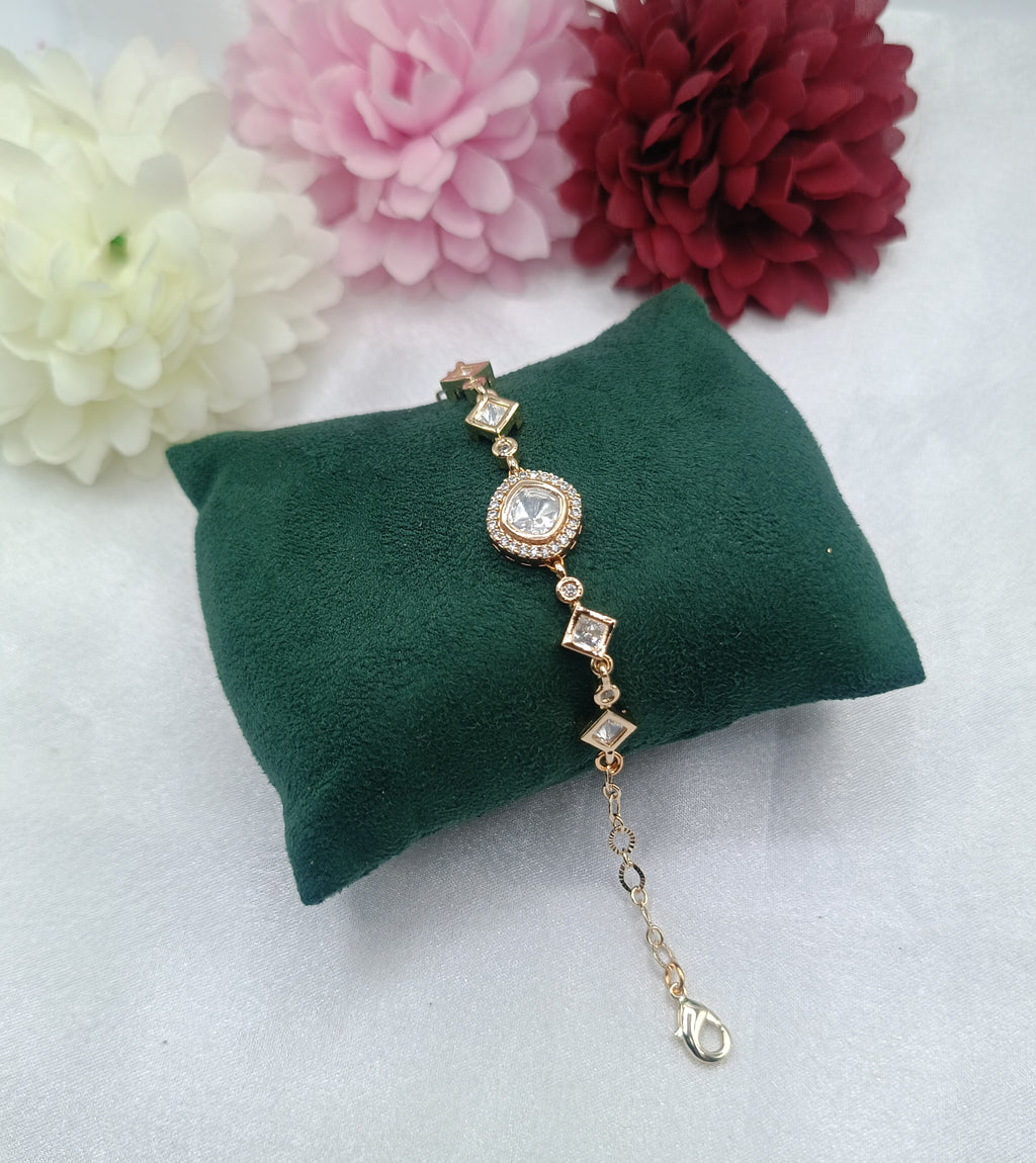 Brass Gold Plated Uncut Round Kundan Moissanite Bracelet